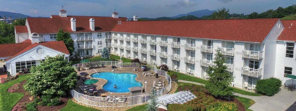 Apple Valley Comfort Inn Pigeon Forge Tn Tripster