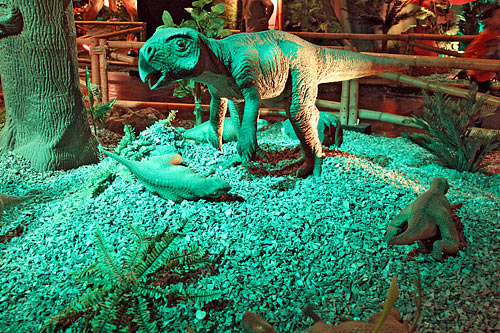 dinosaurs the exhibition