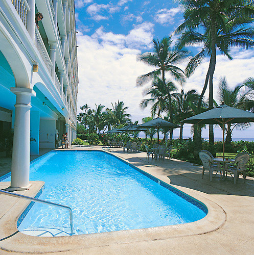 Lahaina Shores Beach Resort Maui | Maui Resorts